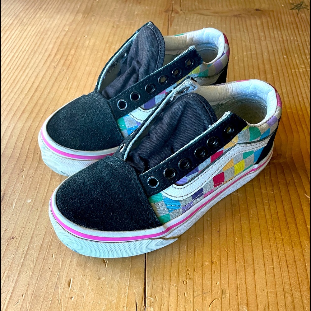 Girls Vans sz 10.5 EUC!!